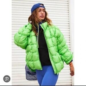 Free People Pippa Packable Scrunchy Puffer Jacket in Green sz XS